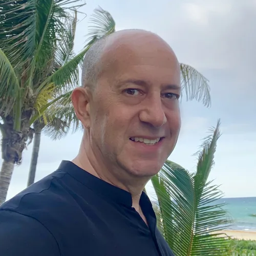 AI Stocks Report with Warren Redlich profile image